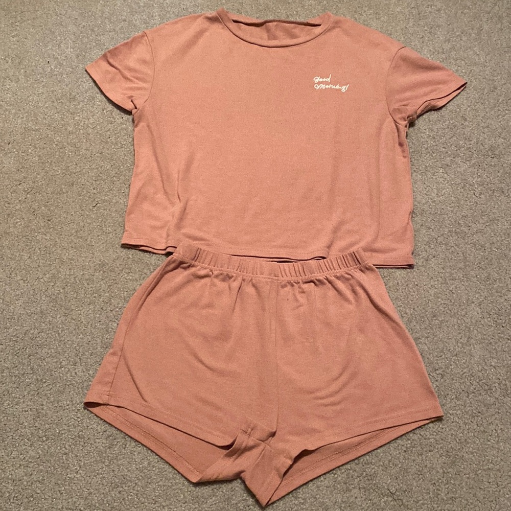 SHEIN Pajama Set